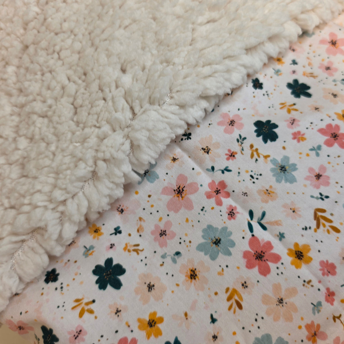 Copertina Invernale fiori personalizzata con nome