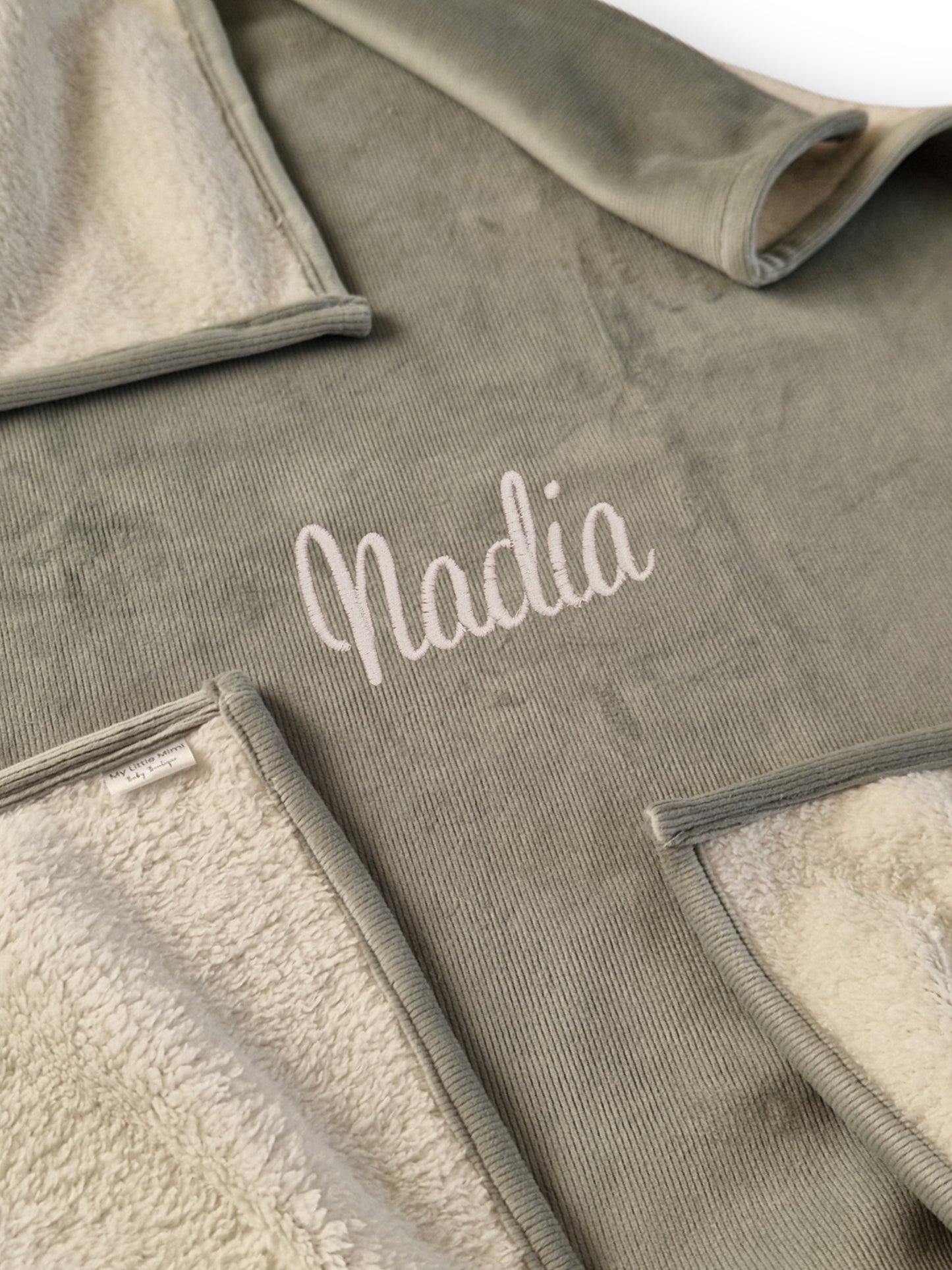 Copertina Invernale Righe personalizzata con nome